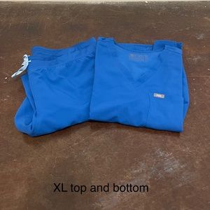 Figs scrubs royal blue xl set